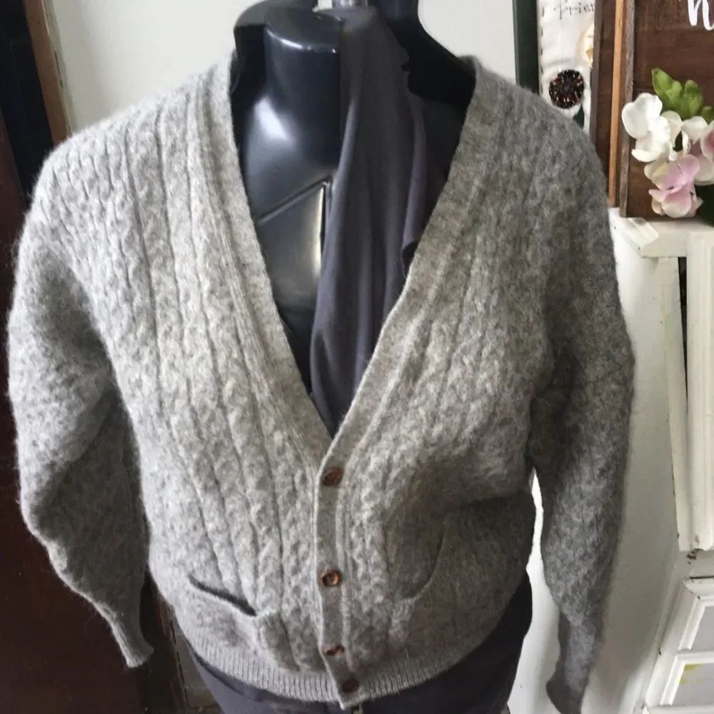 Gaeltarra Green natural Irish gray cable knit grandpa cardigan